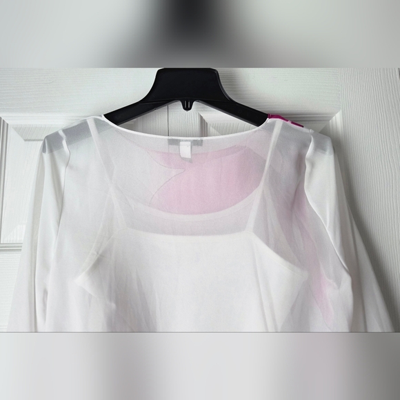 NWOT Alfani White Blouse with Pink Floral Design size MP - Picture 9 of 11